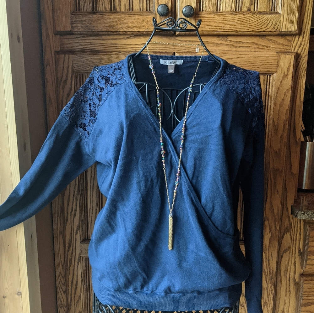 Women’s Large Roz & Ali Navy faux wrap top